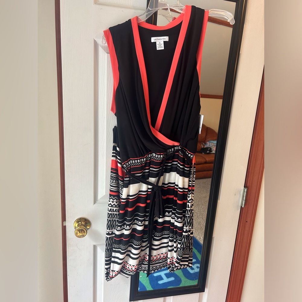 Liz Claiborne Black and Red V-Neck Maxi Dress